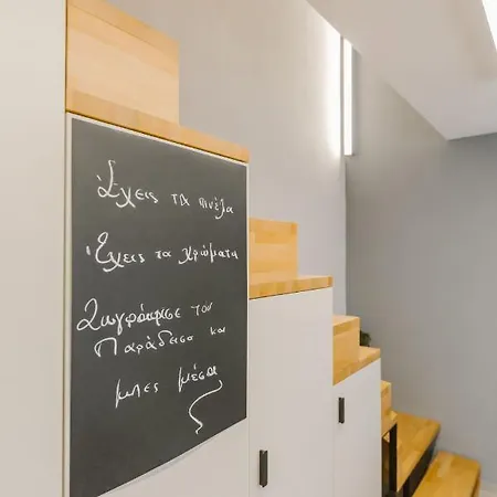 Manolis Loft Apartment, Rhodes Town