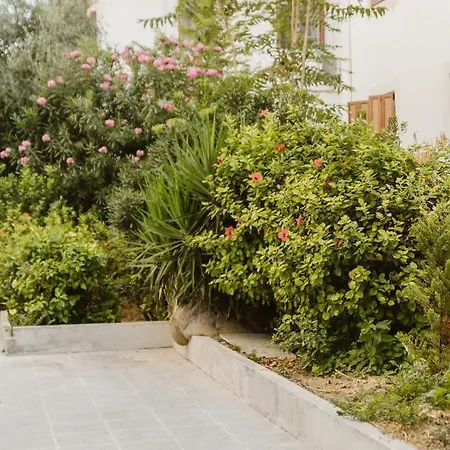 Manolis Loft Apartment, Rhodes Town * עיר רודוס