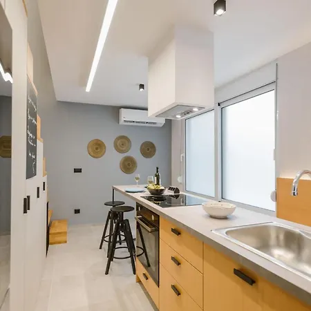 דירה Manolis Loft Apartment, Rhodes Town *