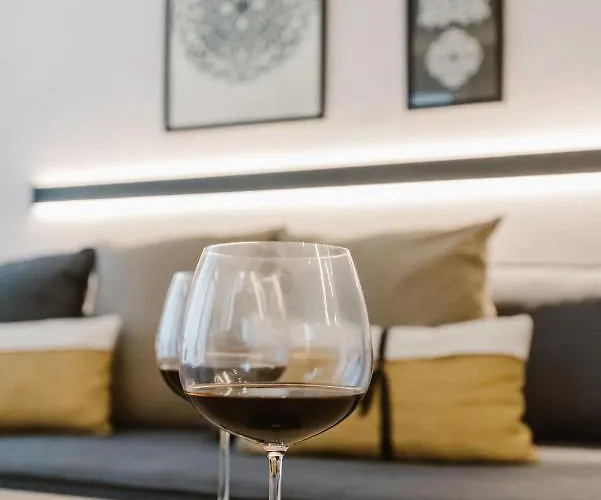 Daire Manolis Loft Apartment, Rhodes Town *