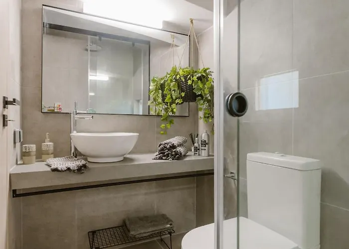 Daire Manolis Loft Apartment, Rhodes Town *